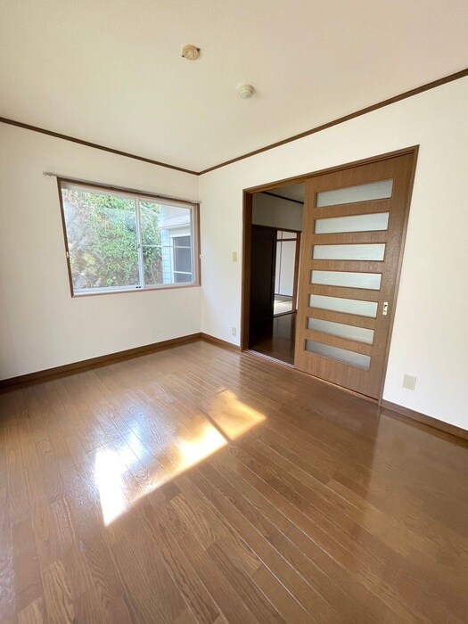 物件内観写真9　(居室)