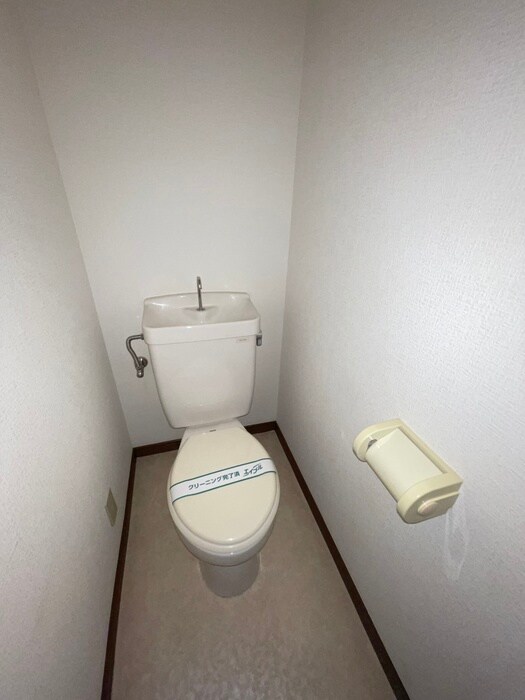 物件内観写真14　(トイレ)