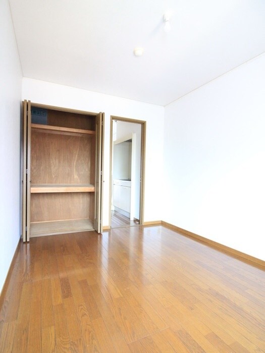 物件内観写真18　(居室)