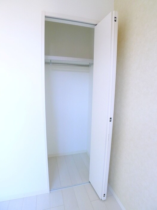 物件内観写真12　(収納)