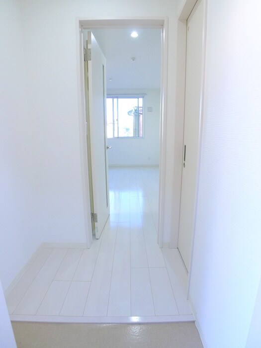 物件内観写真20　(玄関)