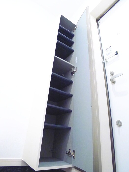 物件内観写真18　(靴箱)