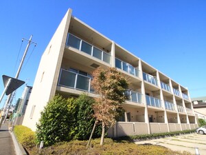 アイリスコート七右衛門外観写真