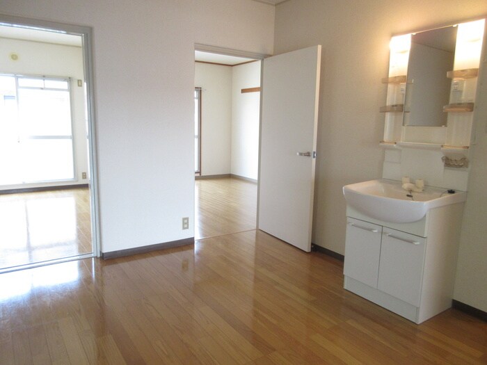 物件内観写真10　(洗面)