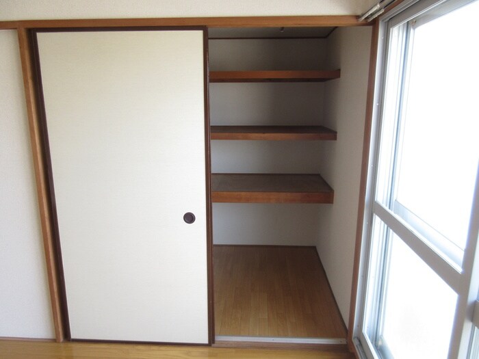 物件内観写真13　(収納)