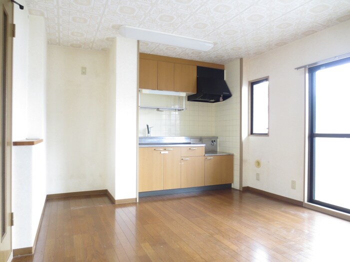 物件内観写真8　(居室)