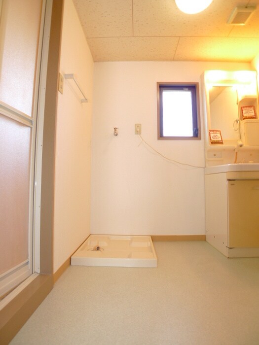 物件内観写真12　(洗面)