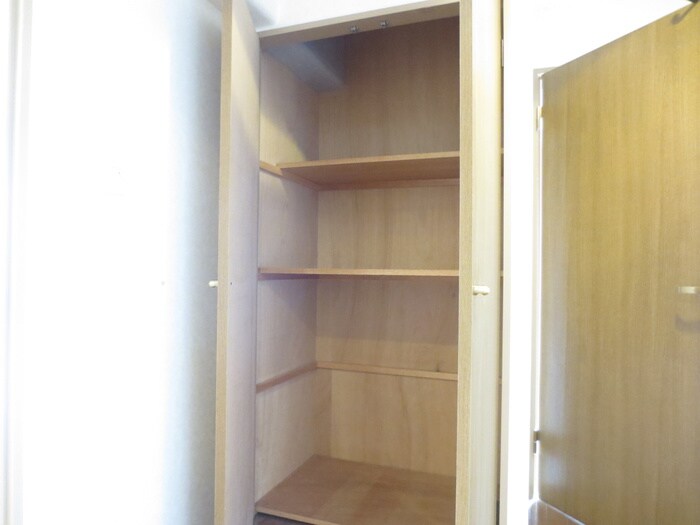 物件内観写真17　(収納)