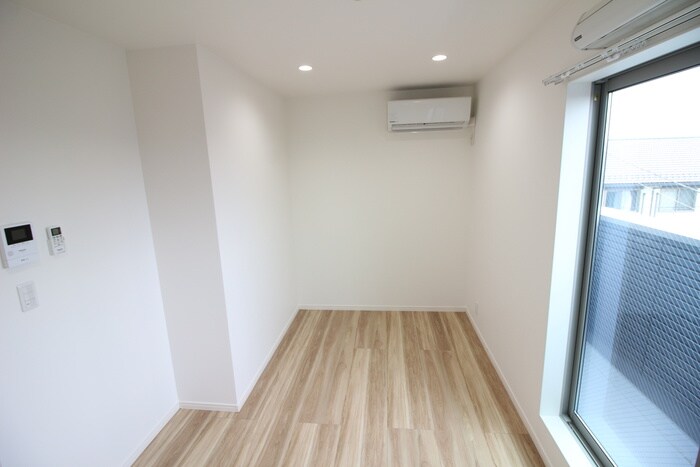 物件内観写真5　(居室)