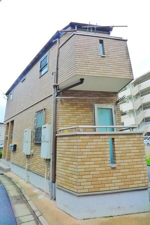 ウエストハイツ外観写真