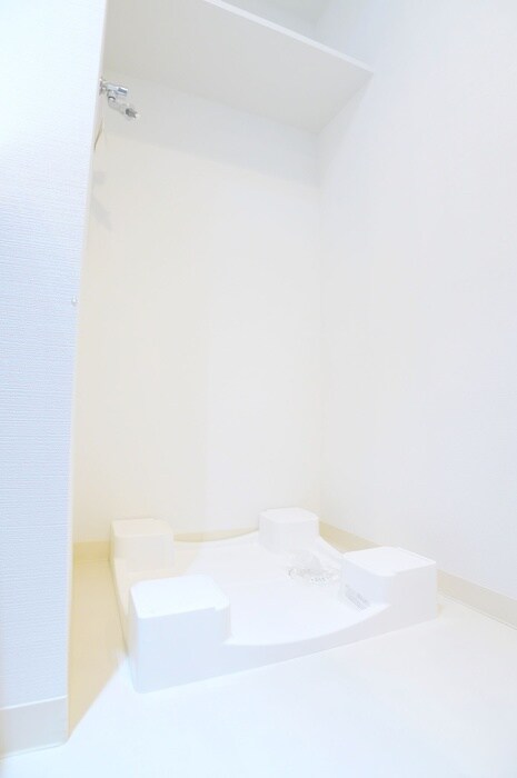 物件内観写真15　(洗濯機置場)