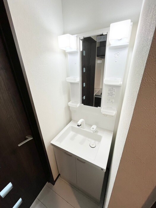 物件内観写真12　(洗面)