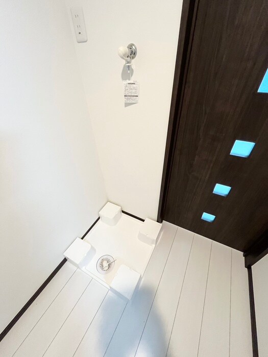 物件内観写真21　(洗濯機置場)