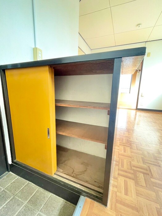 物件内観写真14　(靴箱)