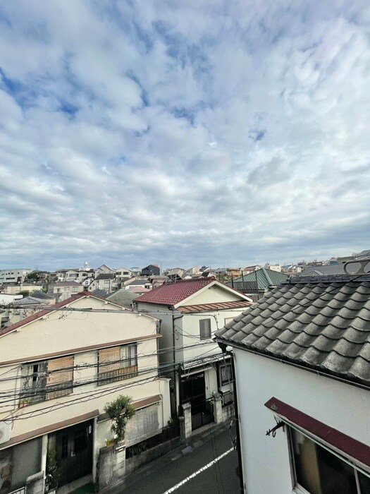 物件内観写真16　(室内からの展望)