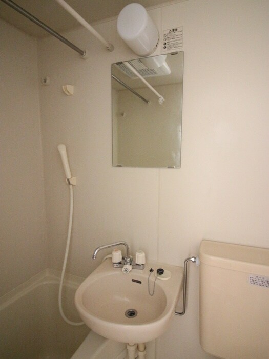 物件内観写真12　(洗面)