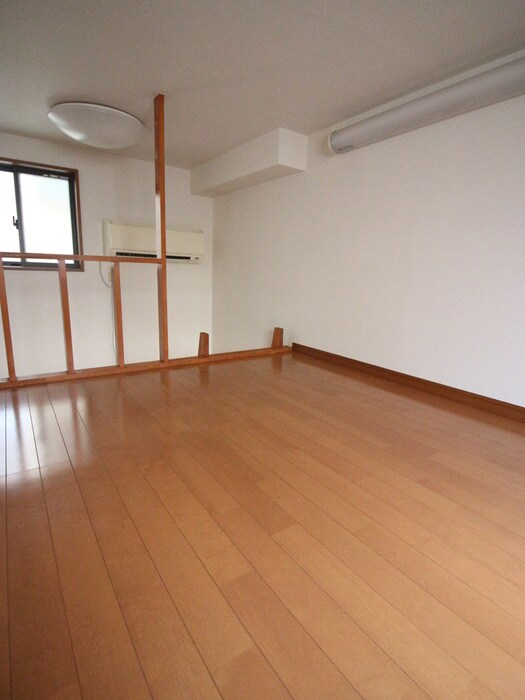 物件内観写真16　(ロフト)