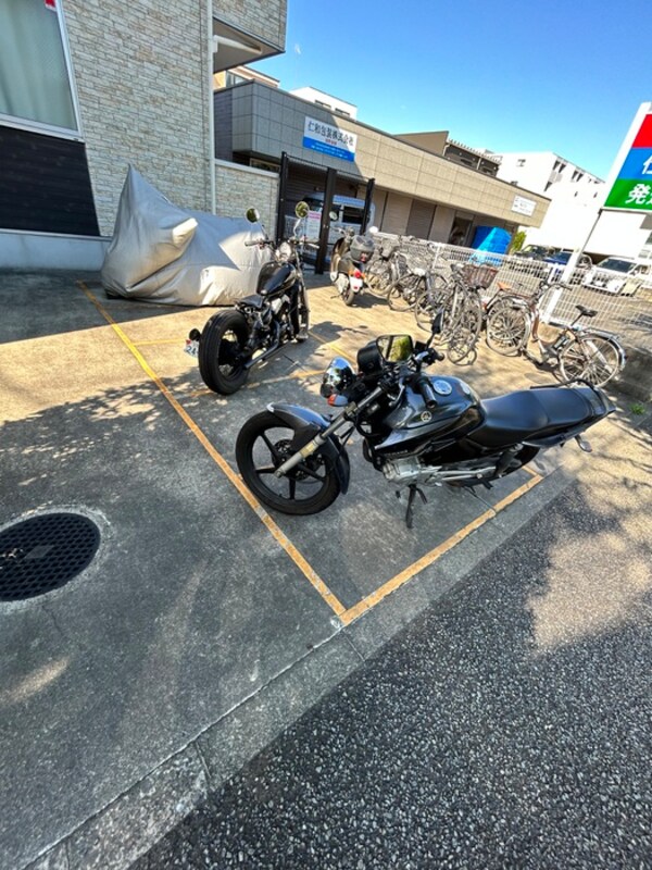 バイク置き場