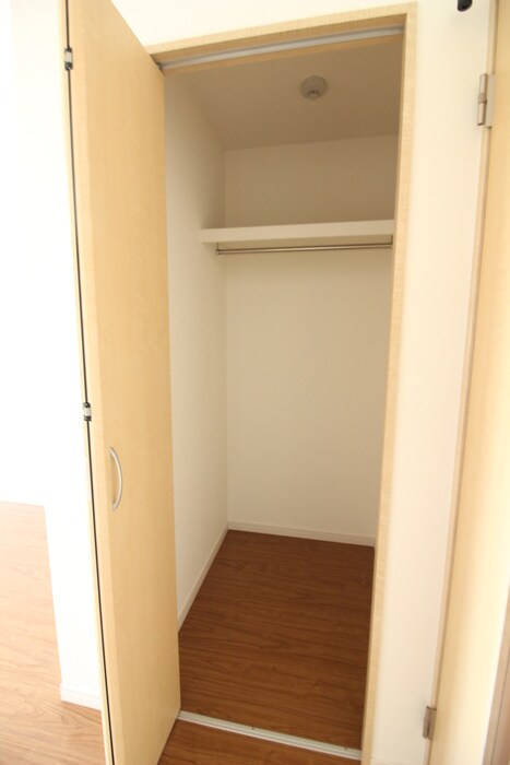 物件内観写真10　(収納)