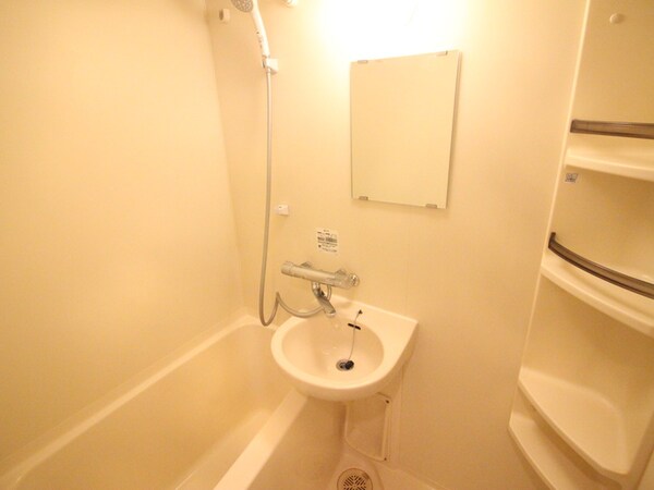 バス／シャワールーム等