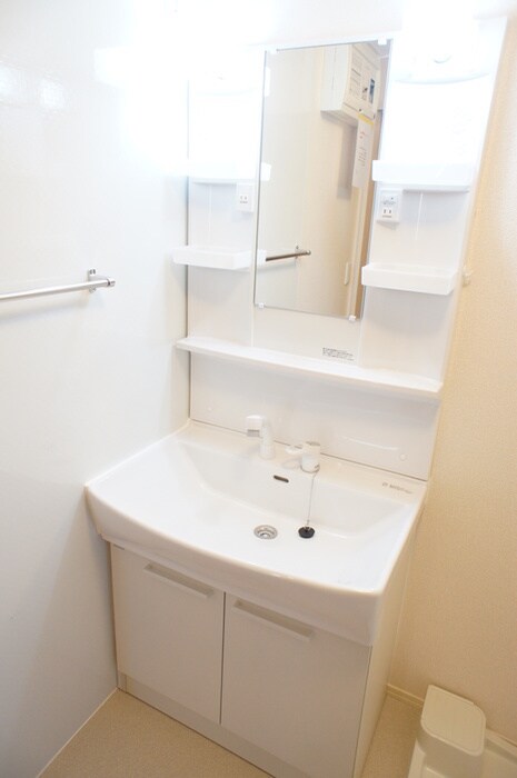 物件内観写真12　(洗面)