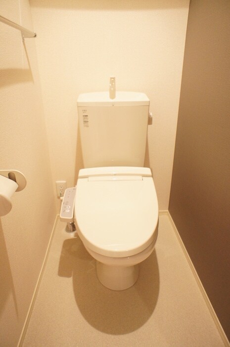 物件内観写真14　(トイレ)