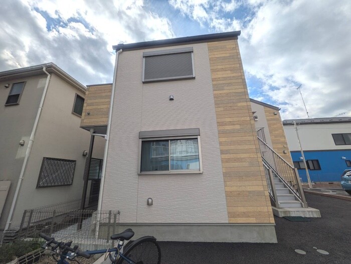 物件外観写真2　(外観写真)