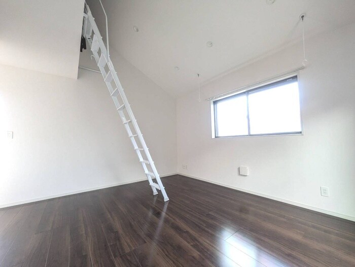 物件内観写真9　(居室)