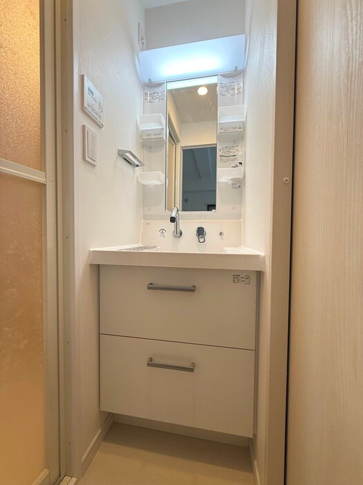 物件内観写真13　(洗面)