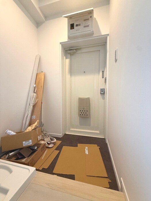 物件内観写真14　(玄関)