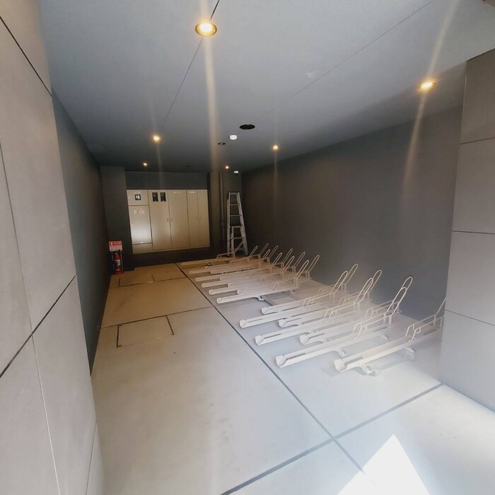 物件外観写真3　(駐輪場)