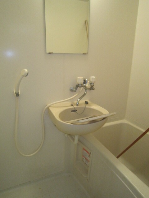 物件内観写真13　(バス／シャワールーム等)