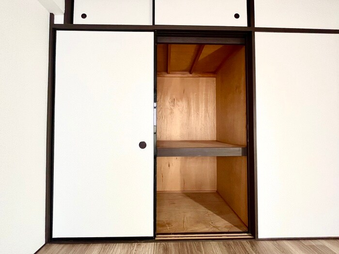 物件内観写真12　(収納)