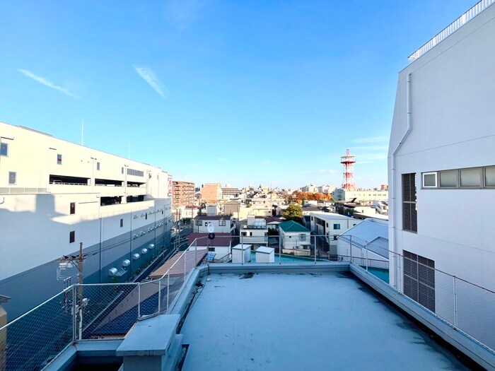 物件内観写真14　(室内からの展望)