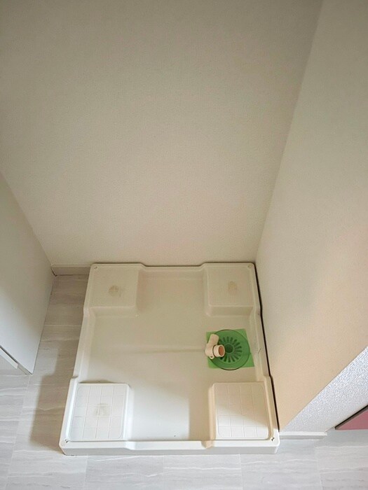 物件内観写真20　(洗濯機置場)