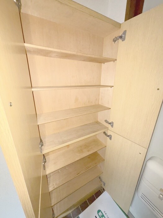 物件内観写真18　(靴箱)