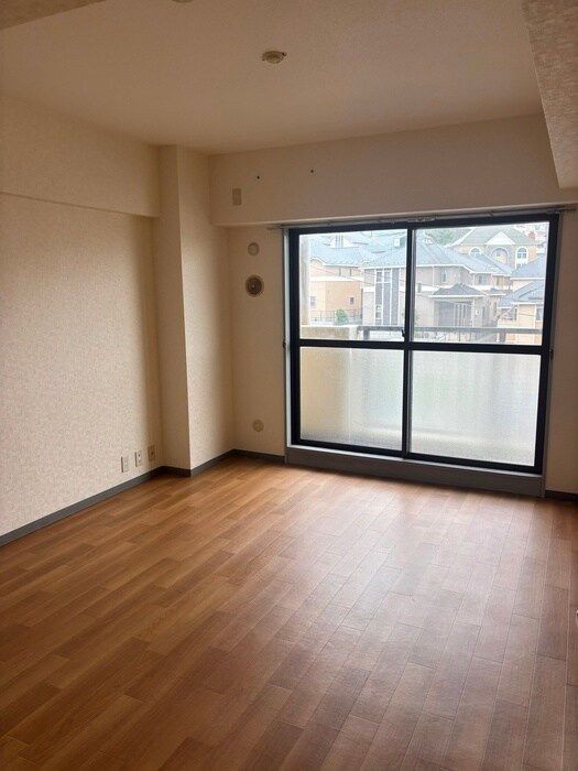 物件内観写真15　(居室)