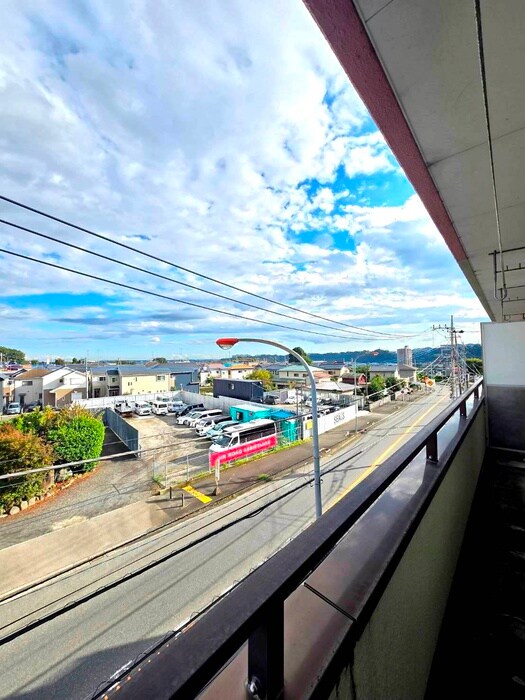 物件内観写真15　(室内からの展望)