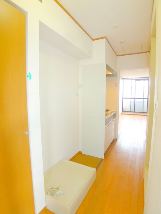 物件内観写真16　(廊下)