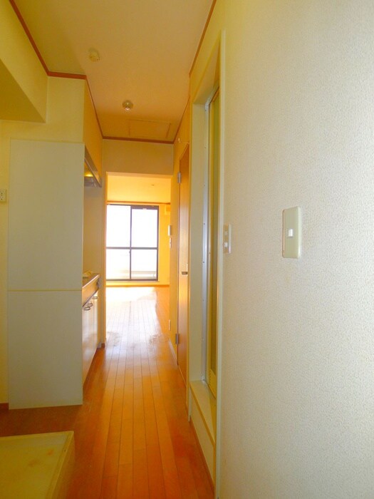 物件内観写真22　(廊下)