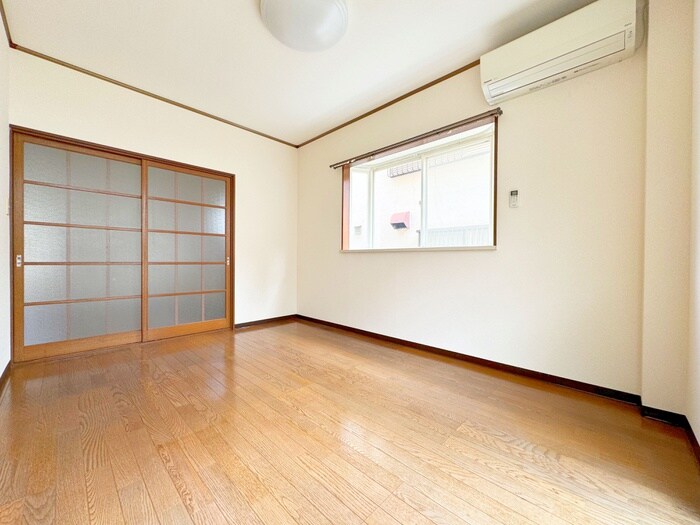 物件内観写真6　(居室)