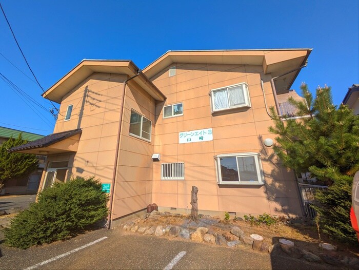 物件外観写真5　(エントランス部分)