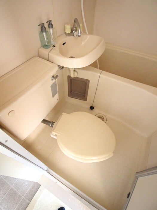 物件内観写真8　(トイレ)