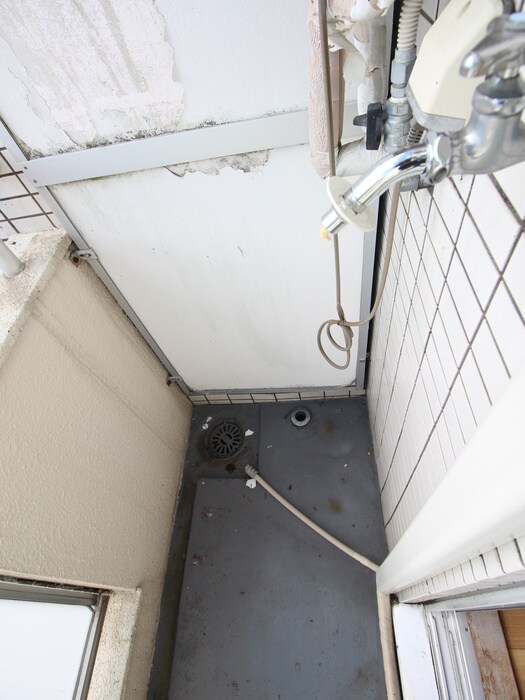 物件内観写真14　(洗濯機置場)