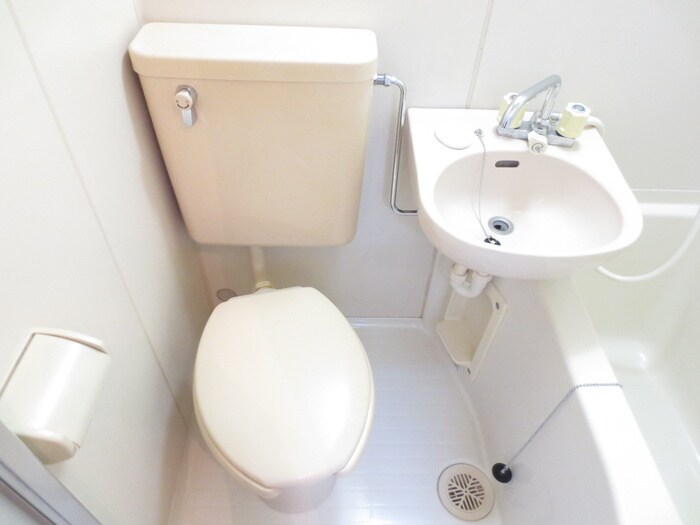 物件内観写真6　(トイレ)