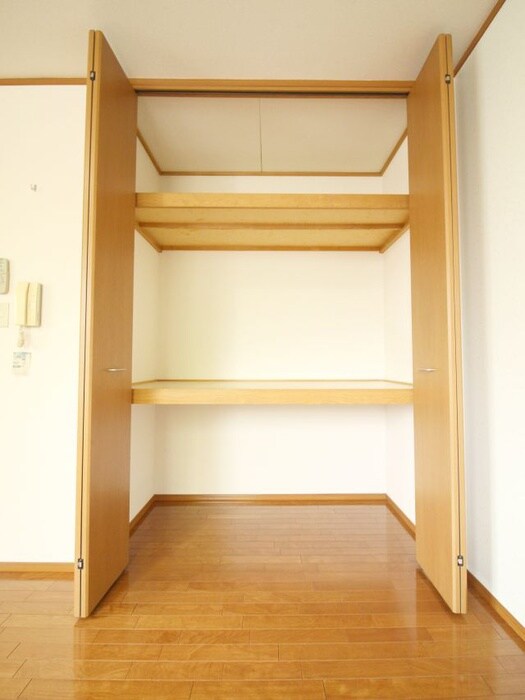 物件内観写真11　(収納)