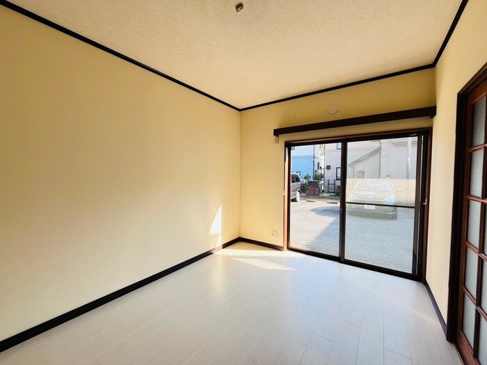 物件内観写真9　(居室)