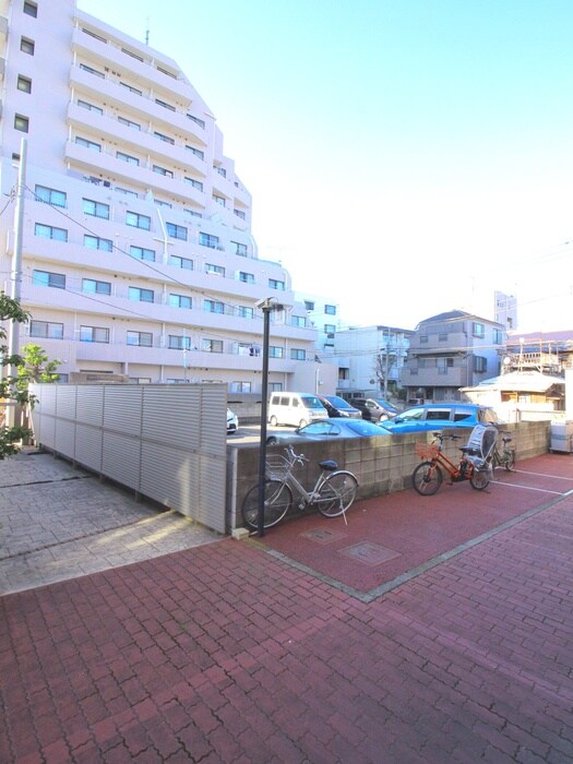 物件内観写真20　(室内からの展望)