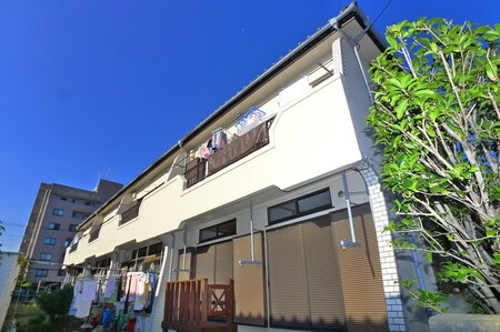 第一ヒカリコ－ポ外観写真