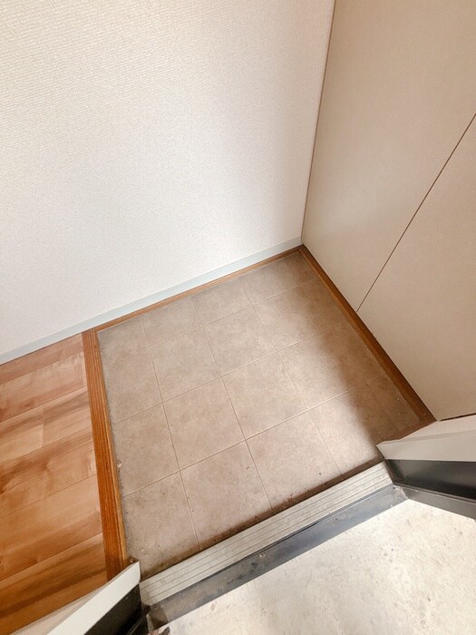 物件内観写真22　(玄関)